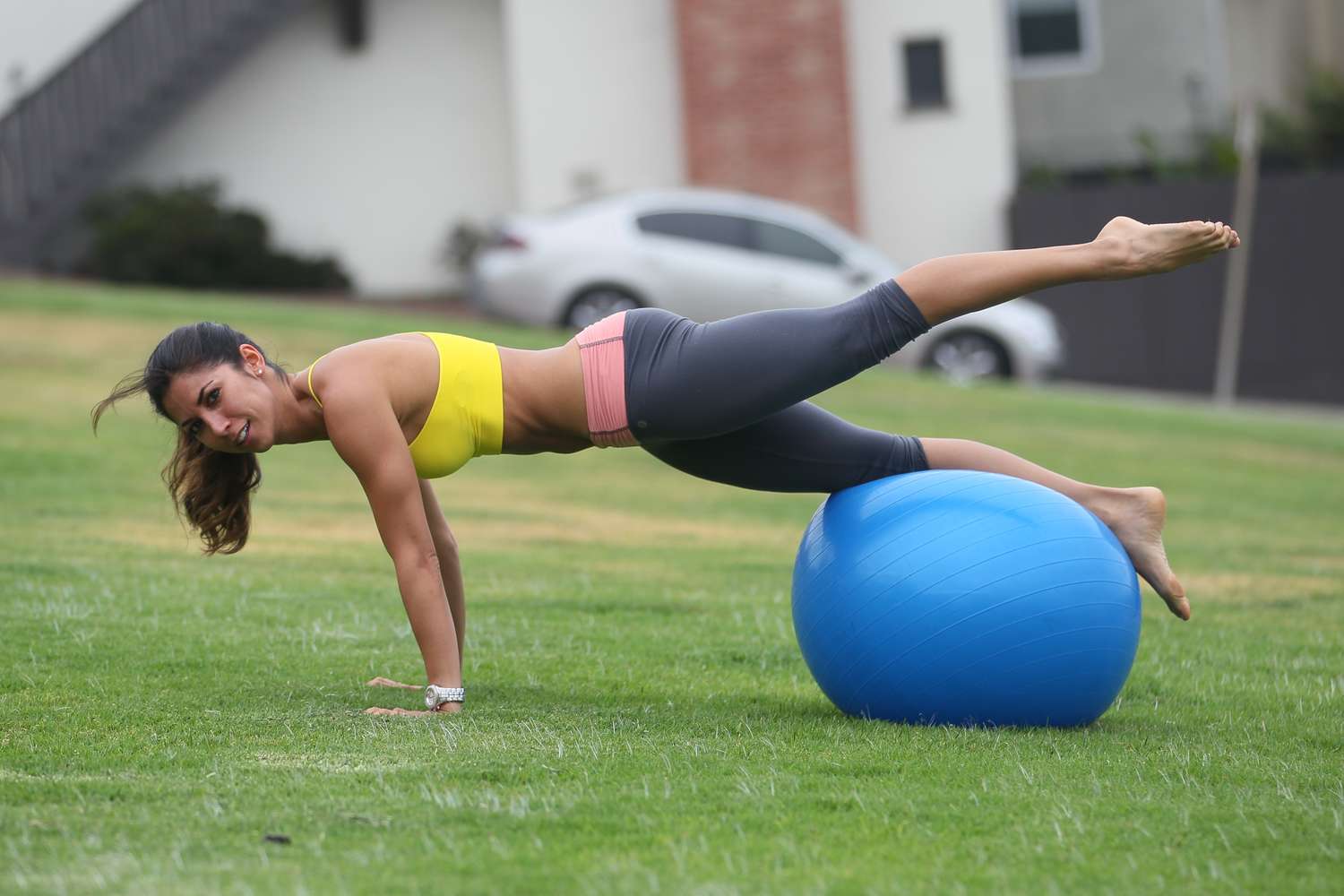 Leilani-Dowding-in-Leggings-11