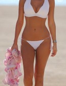 Lucy-Mecklenburgh-Bikini-Dubai-4