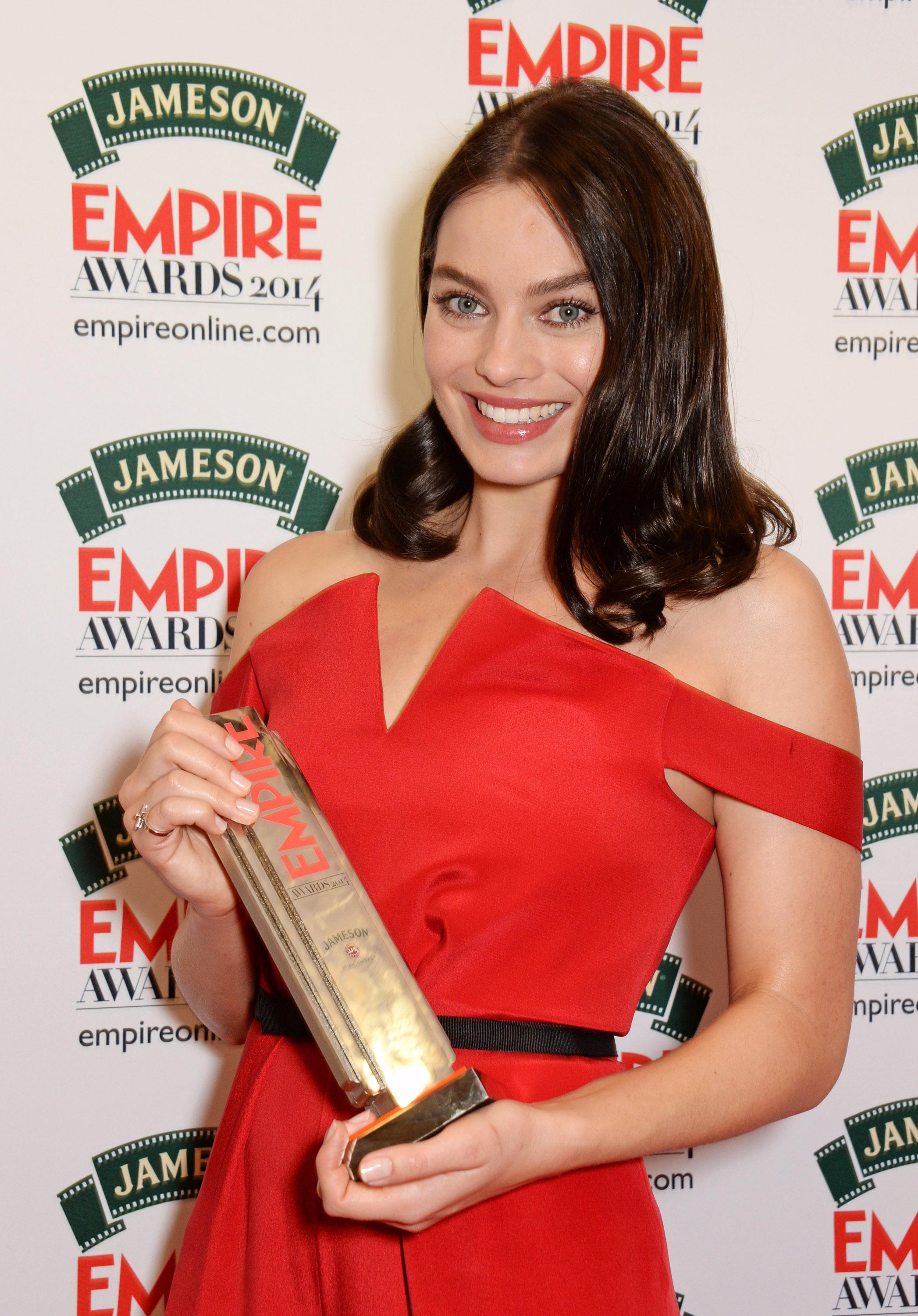 Margot-Robbie-Jameson-Empire-Awards-London-7
