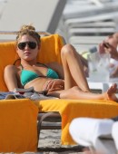 Martha-Hunt-Miami-1