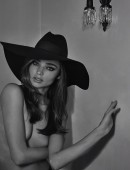 Miranda-Kerr-Photoshoot-by-Chris-Colls-11