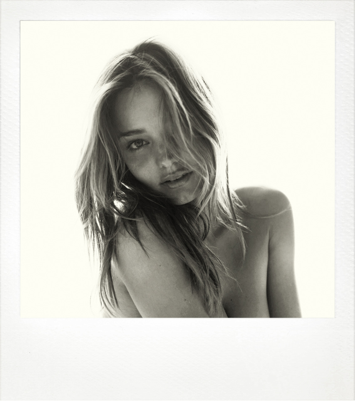 Miranda-Kerr-Photoshoot-by-Chris-Colls-13