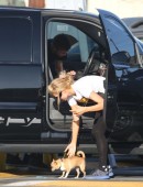 Paris-Hilton-Booty-in-Tights-13