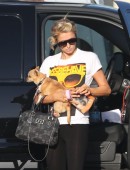 Paris-Hilton-Booty-in-Tights-6