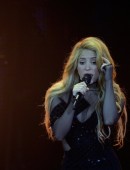 Shakira-Echo-Awards-2014-7