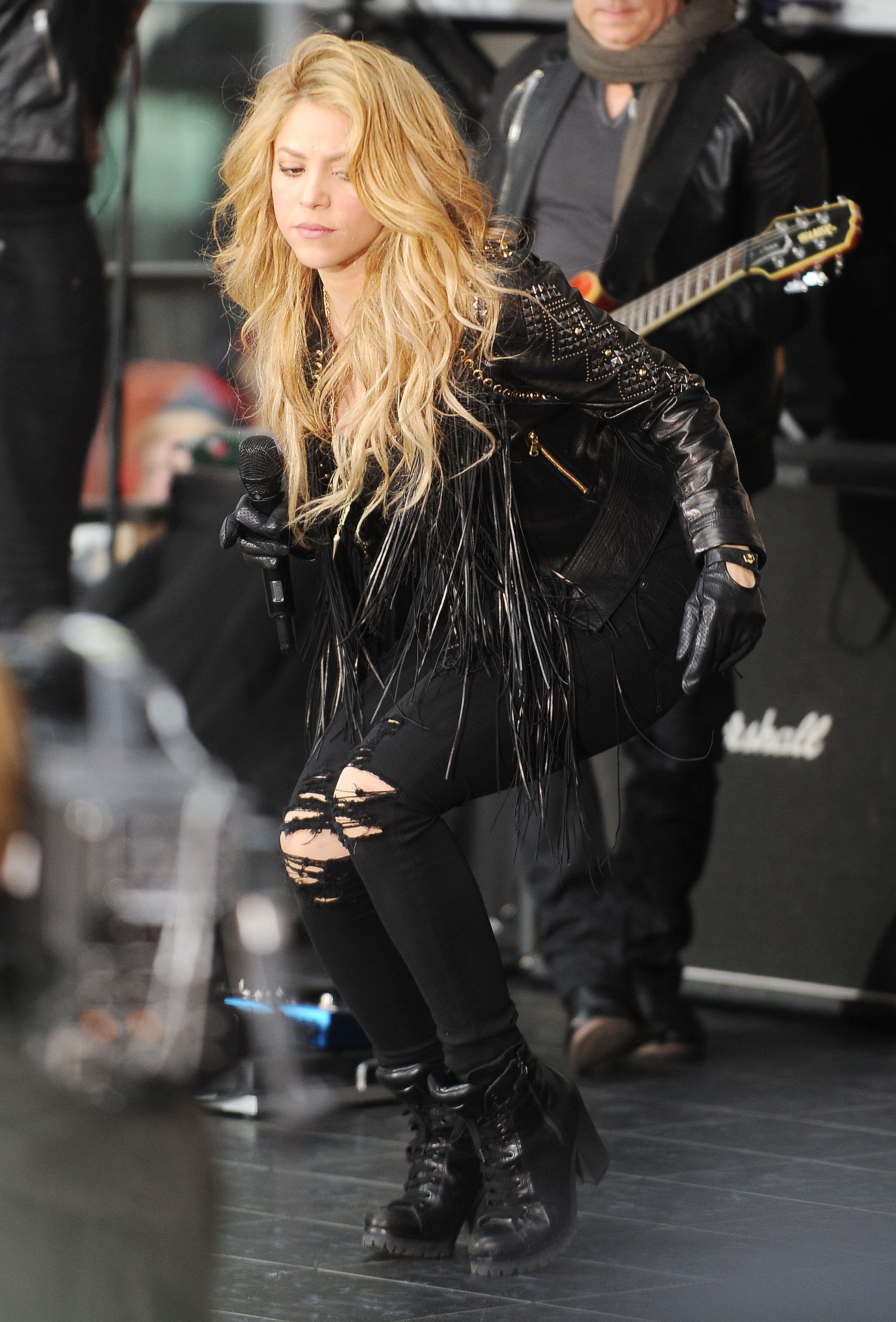 Shakira Performs on NBC's "Today"