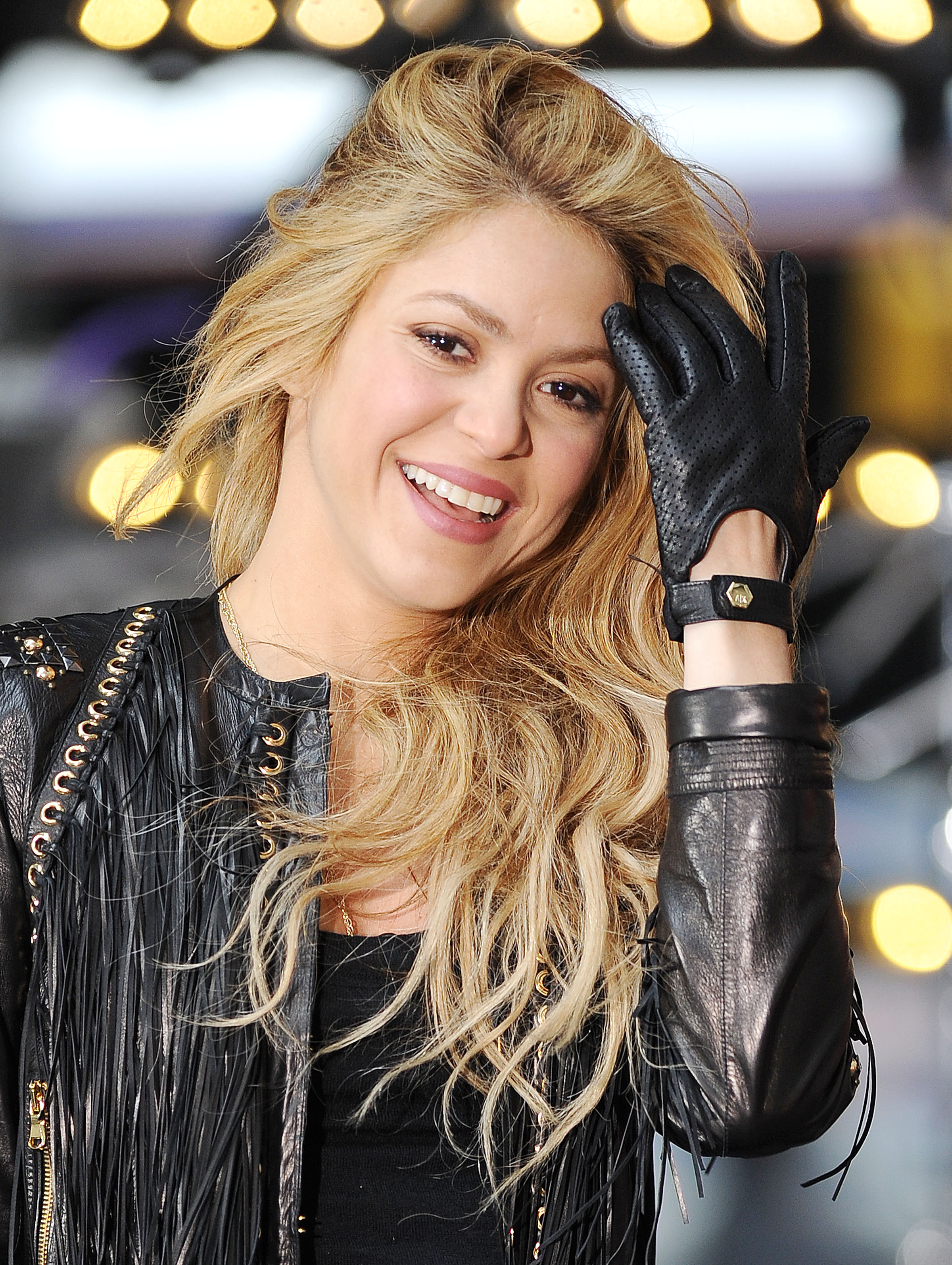 Shakira Performs on NBC's "Today"