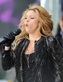 Shakira Performs on NBC's "Today"