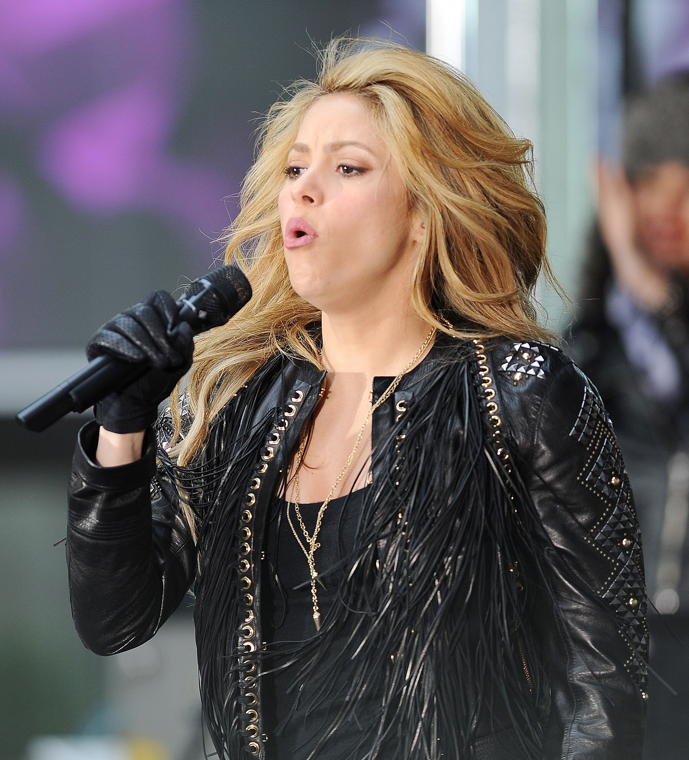 Shakira Performs on NBC's "Today"