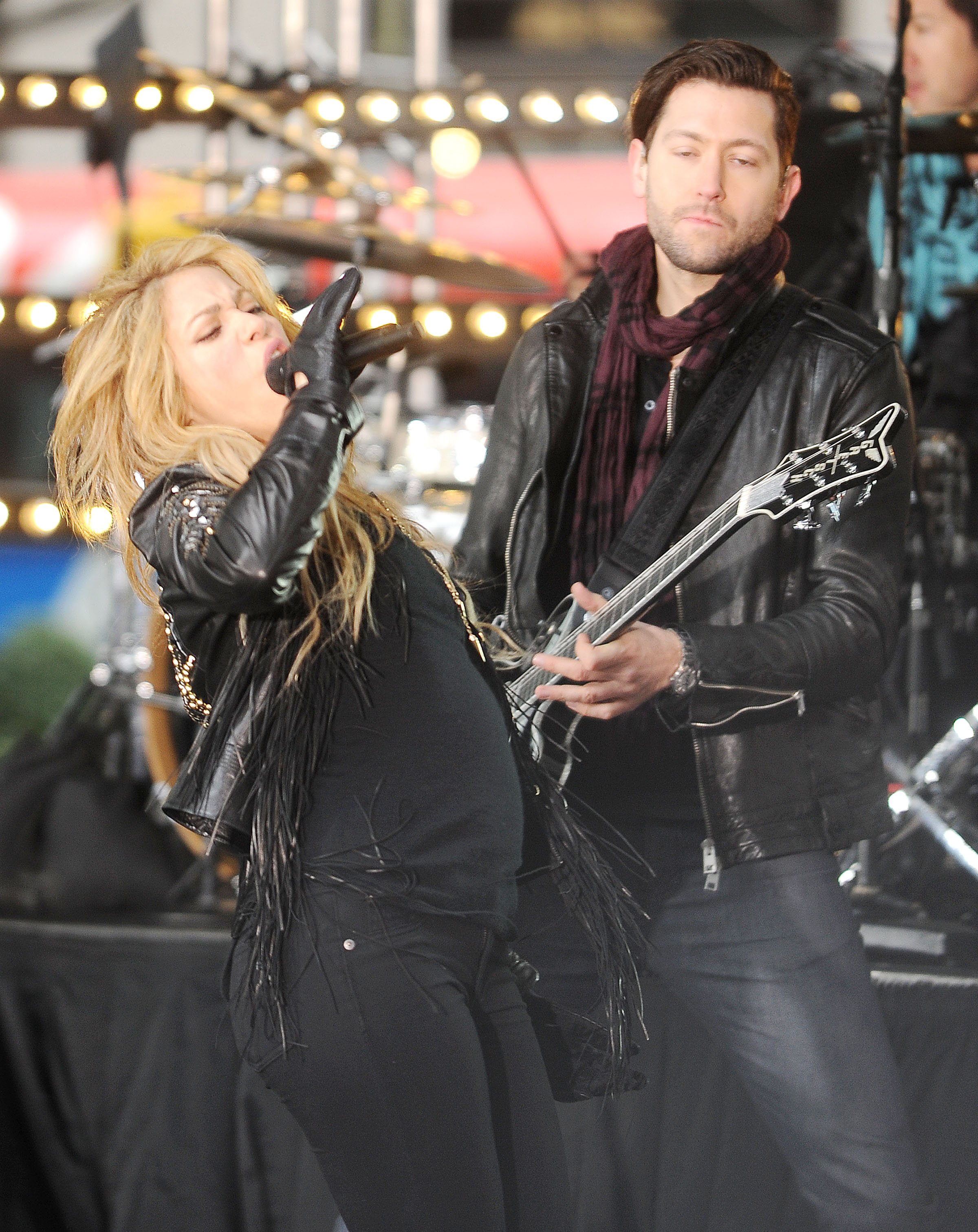 Shakira Performs on NBC's "Today"
