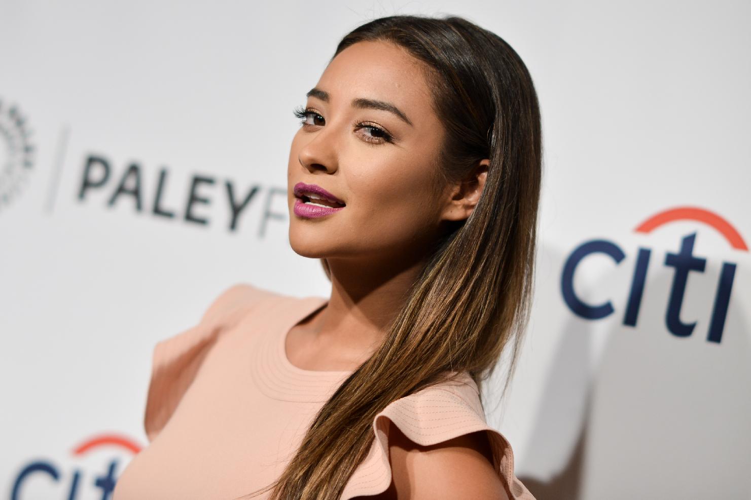 Shay-Mitchell-PaleyFest-2014-1