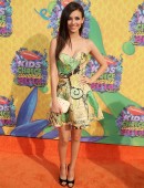 Victoria-Justice-Nickelodeon's-27th-Annual-Kids-Choice-Awards-1