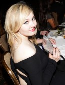 Abigail-Breslin-8