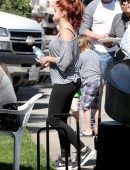 Ariel-Winter-Farmers-Market-1