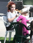 Ariel-Winter-Farmers-Market-8