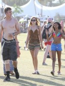 Bella-Thorne-Coachella-Indio-2