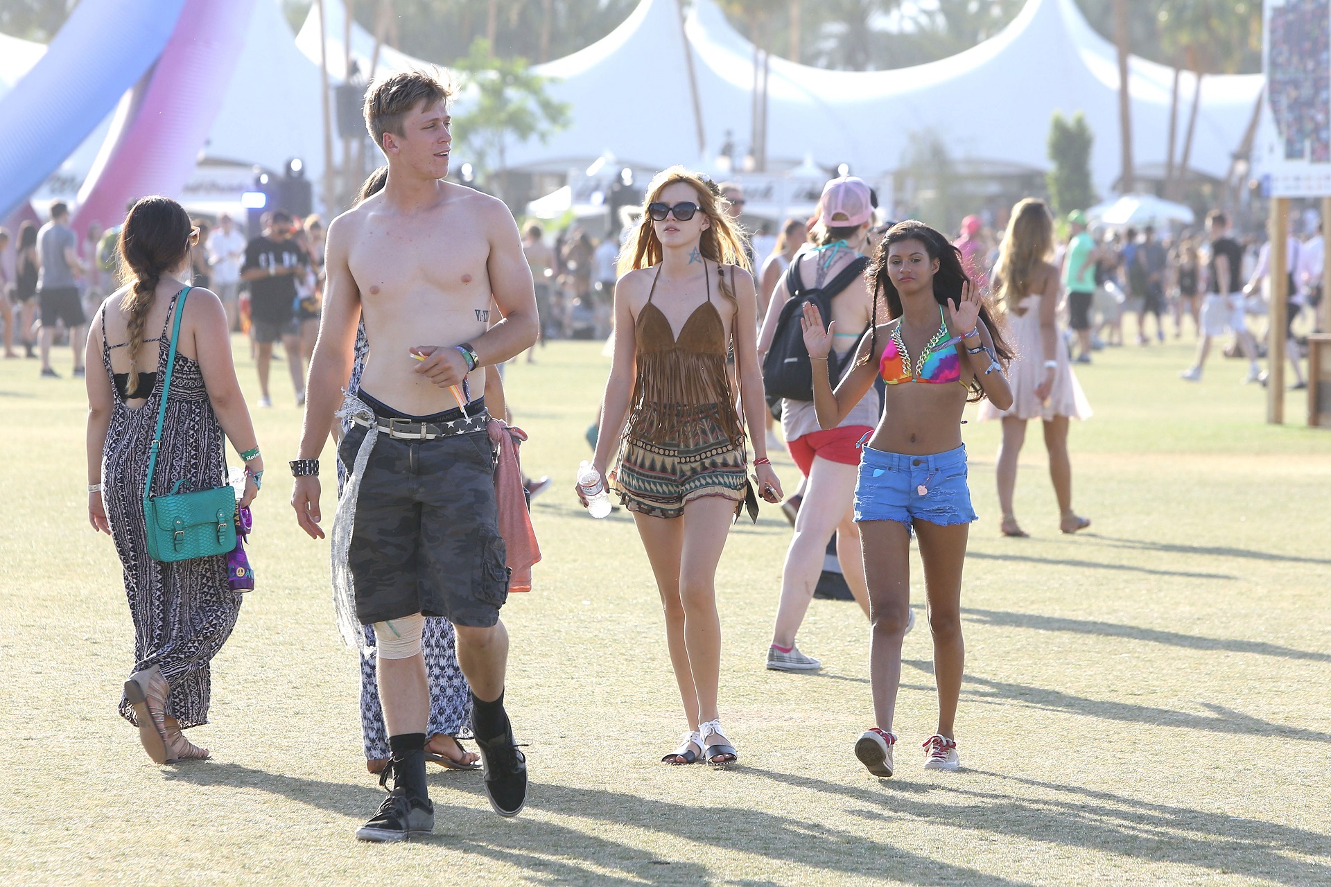 Bella-Thorne-Coachella-Indio-2