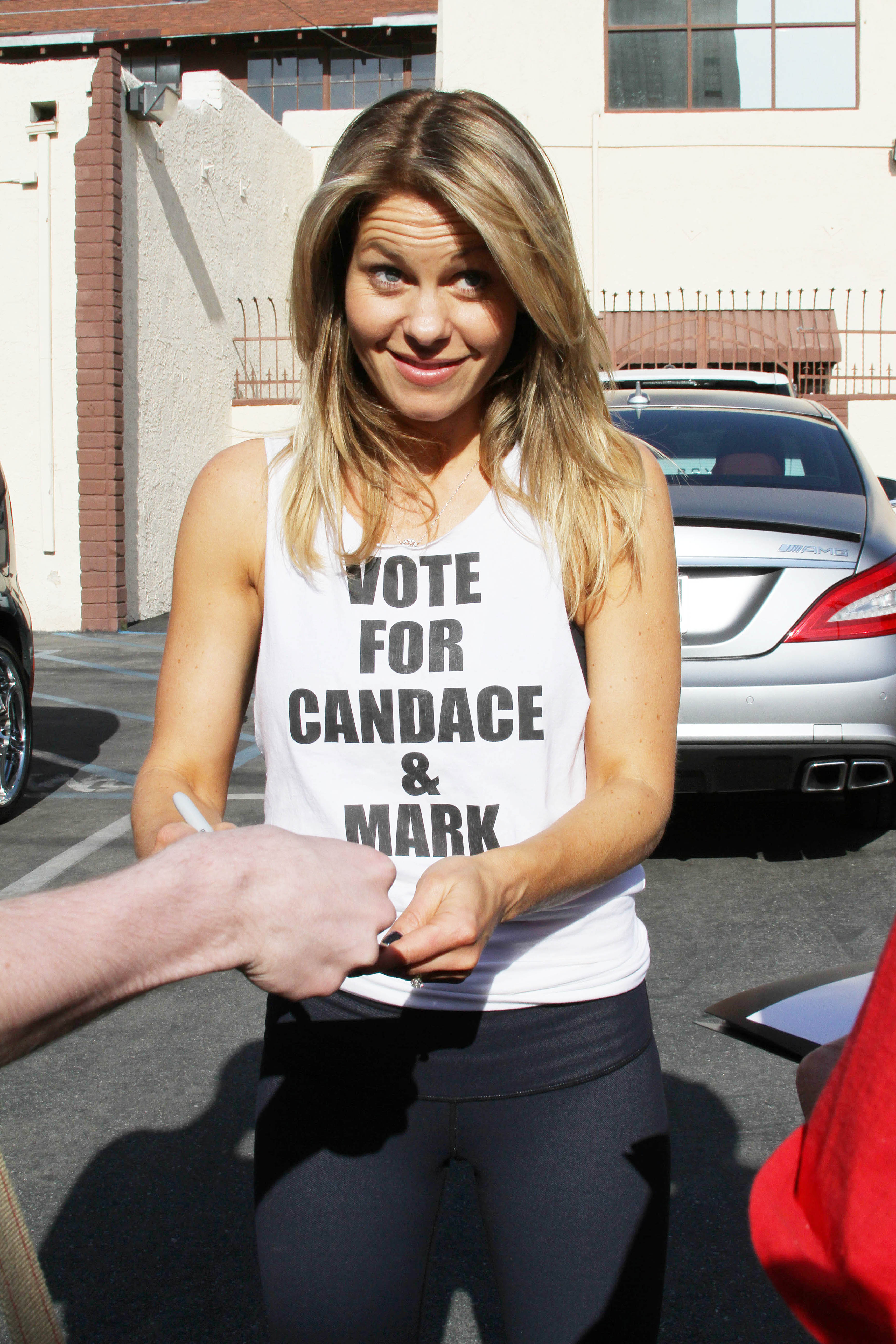 Candace-Cameron-Bure-Booty-in-Tights-DWTS-Rehearsal-5