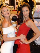 Candice-Swanepoel-and-Adriana-Lima-3