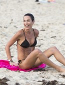 EXCLUSIVE: Italian celebrity Federica Torti does yoga in her bikini on the beach in Miami, Florida