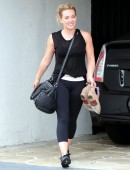 Hilary-Duff-Pokies-4