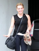 Hilary-Duff-Pokies-6