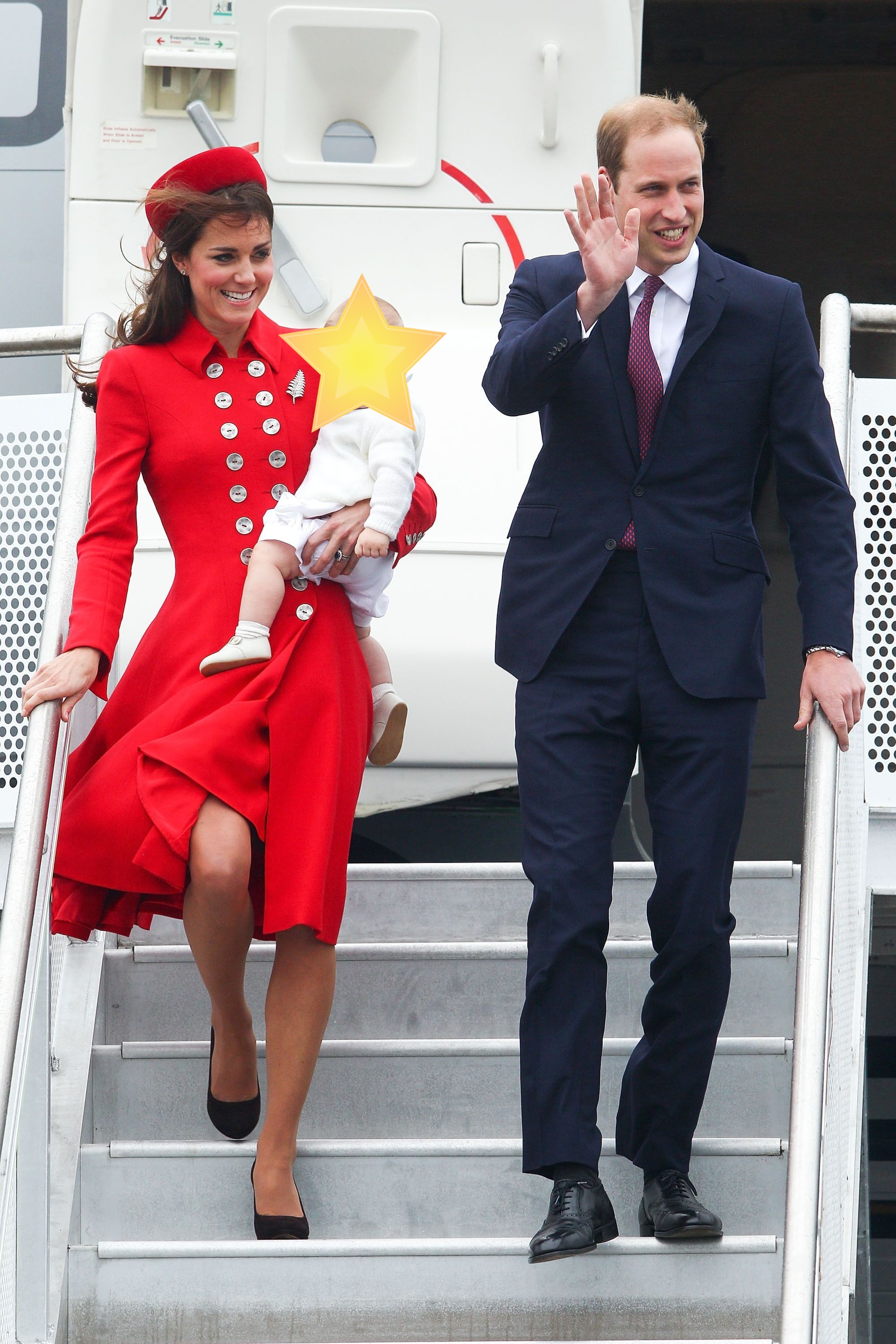 Kate-Middleton-Airport-New-Zealand-4