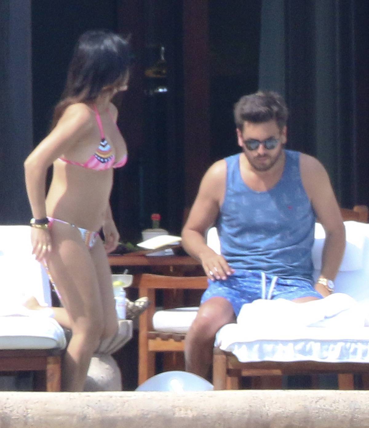 Kourtney-Kardashian-103