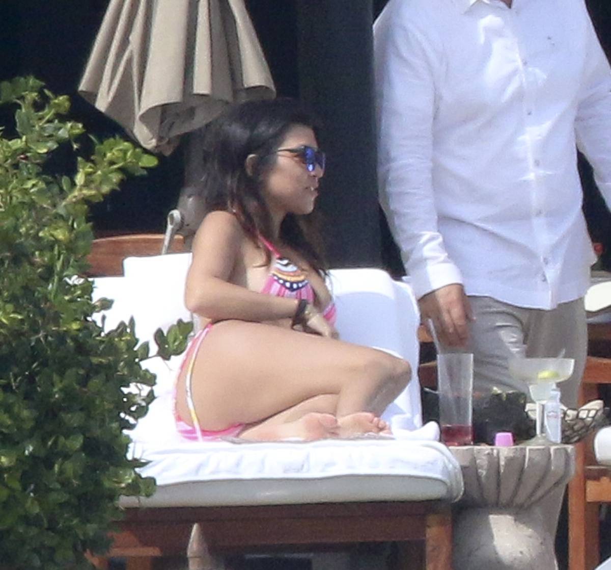 Kourtney-Kardashian-106