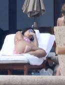 Kourtney-Kardashian-109