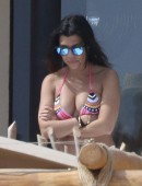 Kourtney-Kardashian-111