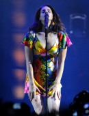 Lana-Del-Rey-Performing-Coachella-10