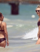 Maria-Sharapova-in-Bikini-in-Cancun-10