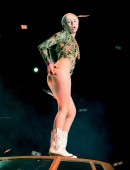 Miley-Cyrus-111
