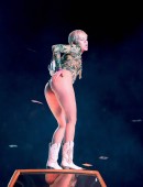 Miley-Cyrus-112