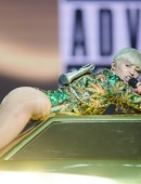 Miley-Cyrus-Bangerz-Tour-Bell-Center-Montreal-QC-9