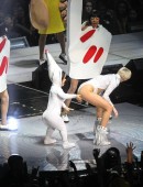 Miley-Cyrus-Verizon-Center-Washington-7
