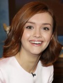 Olivia-Cooke-6