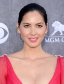 Olivia-Munn-8