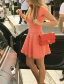 EXCLUSIVE: Sofía Vergara grabs lunch in Beverly Hills
