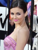 2014 MTV Movie Awards - Arrivals