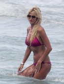 Victoria-Silvstedt-Bikini-Miami-16