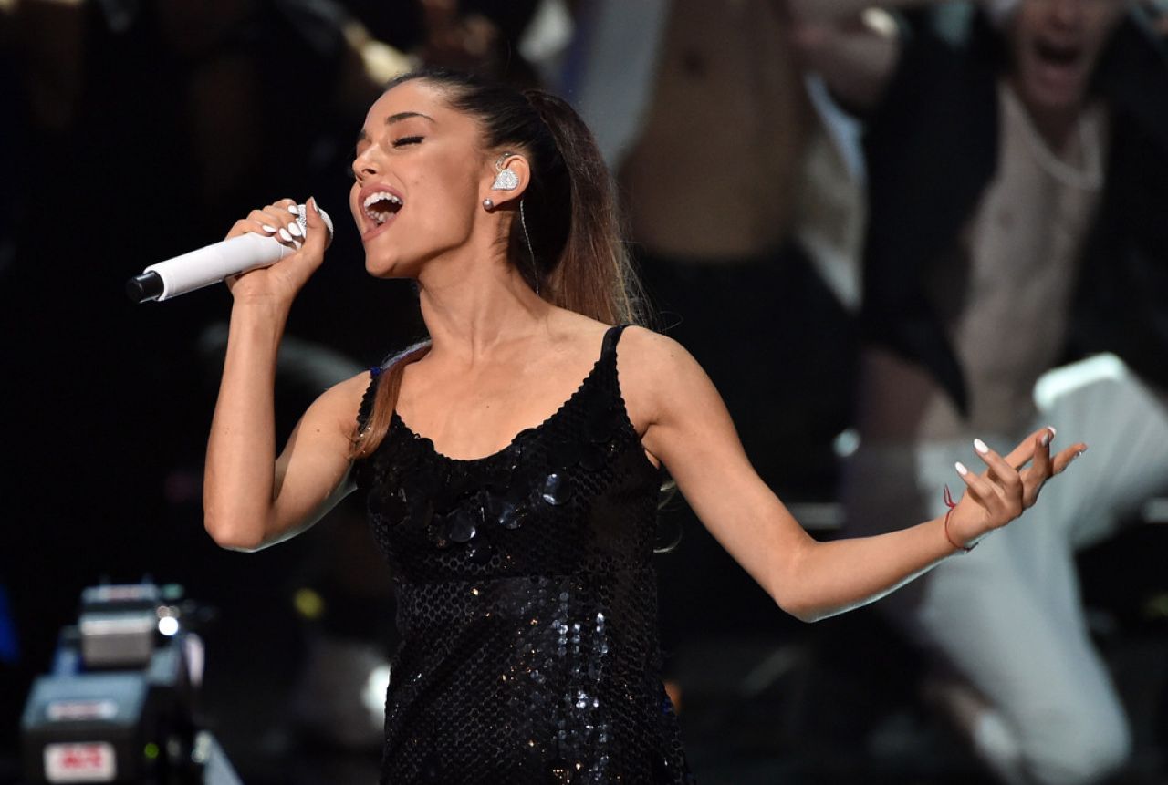 Ariana-Grande-2014-iHeartRadio-2