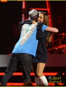 Ariana-Grande-Leggy-American-Idol-9