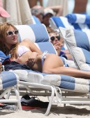 Bella-Thorne-484