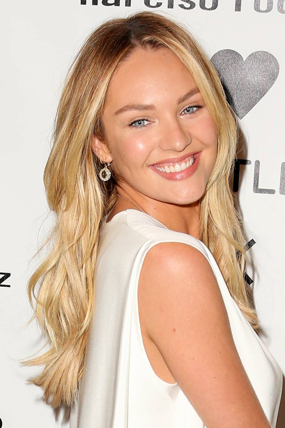 Candice-Swanepoel-152