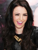 Cher-Lloyd-810