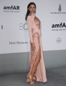Irina-Shayk-710