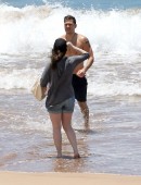 Kat-Dennings-in-Shorts-1