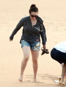 Kat-Dennings-in-Shorts-6